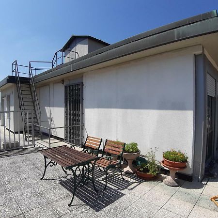 Appartamento Panoramico Pontremoli Exteriör bild
